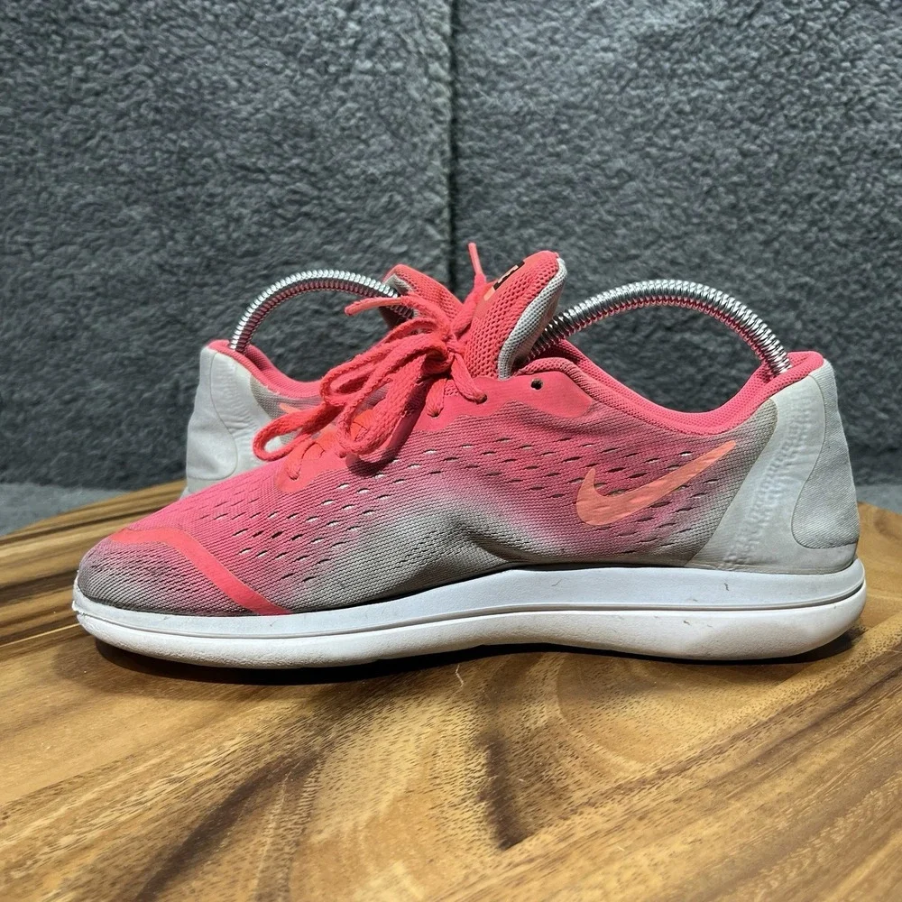 Nike Size 7Y Youth Running Shoes Low Top Sneakers Tennis‎ Shoes White Pink